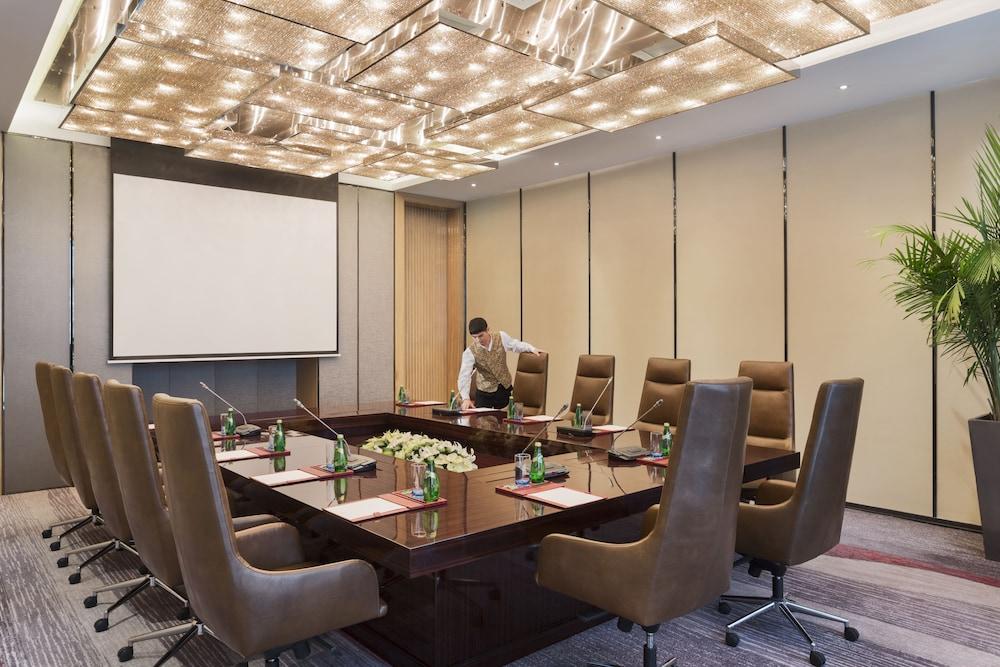 Wanda Realm Wuhan Exterior photo