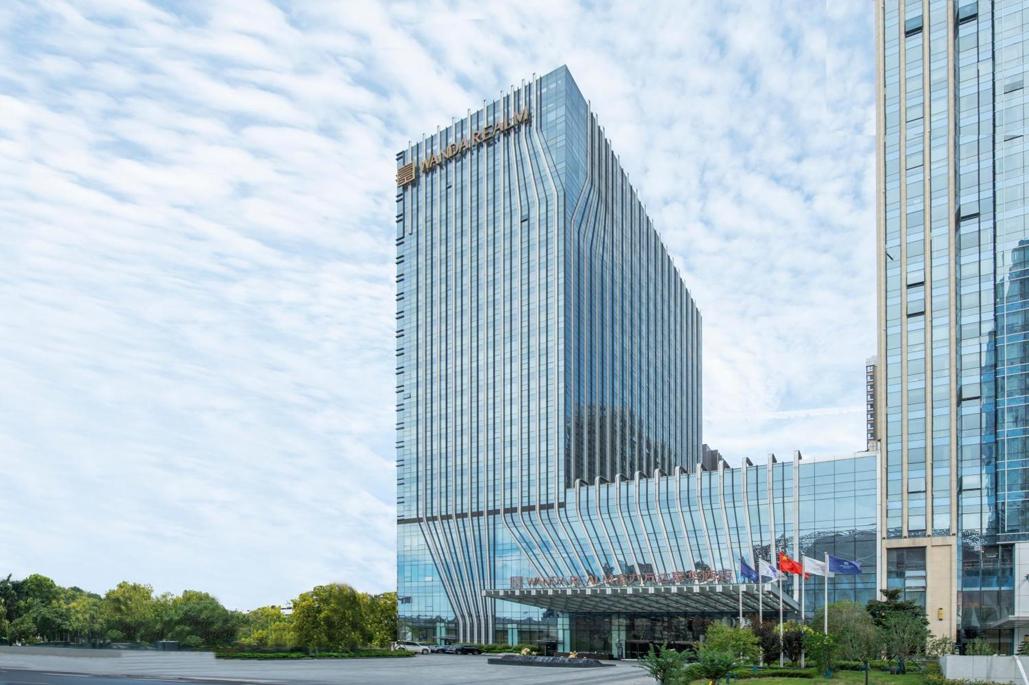 Wanda Realm Wuhan Exterior photo