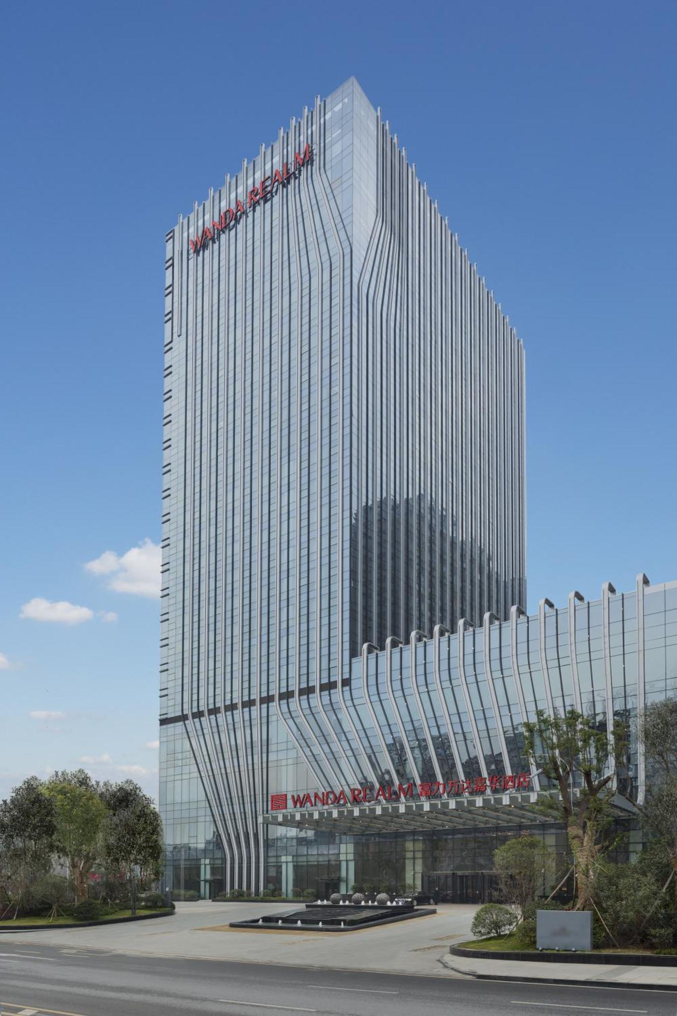 Wanda Realm Wuhan Exterior photo